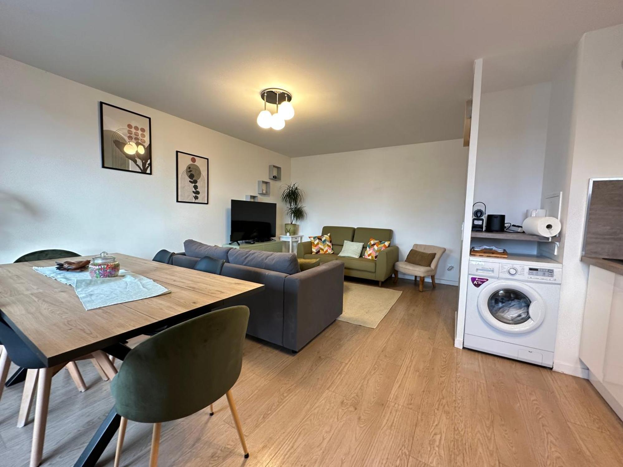 Agreable 3 Pieces Avec Parking Proche Gare Et Paris By Immo Kit Apartment
